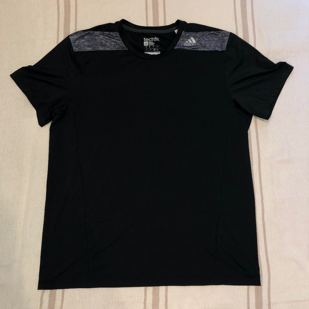 Black & Gray AdidasTtechfit  Climalite t-shirt  XL
